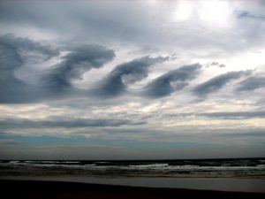 nuages dits cirrus de kelvin-helmholtz